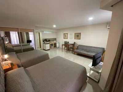 Hotel Howard Johnson Rosario Отели в г. 