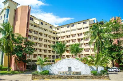 克里斯特爾巴哈里尼酒店 酒店