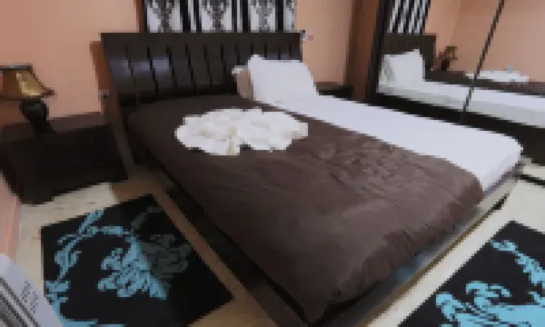 Euro Japan Residence โรงแรมใน