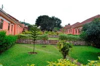 Sadrina Comfort Cottages Hotels in Matugga