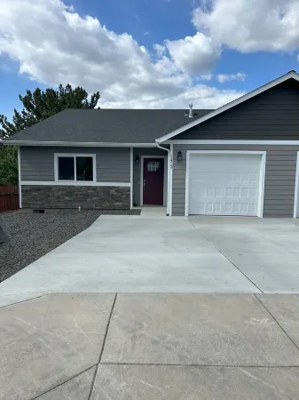 Brand New Luxury Townhouse Getaway in Lewiston, Idaho!