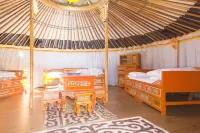 Rando-Yourte Hotels in Paluel