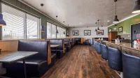 Best Western Paradise Inn  Resort Hotels in Fillmore