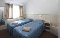 Corrimal Beach Tourist Park Hotel di Bulli
