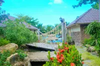 Coral Bay Resort - parking