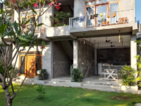 阿魯幹姆灣沖浪幫飯店 阿魯加姆灣附近的飯店