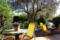 Hotel les Oliviers Hotels in Flayosc