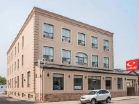 Woodstock Inn and Suites Hotels in Oxford County