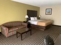 Quality Inn & Suites Pensacola Bayview Hotels in Ferry Pass