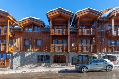 Résidence les Chalets du Forum - Courchevel 1850 Hotels in Pralognan-la-Vanoise