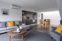 Corrigans Cove Hotels in Batehaven