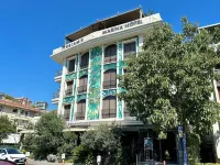 39 Kalamış Marina Hotel & Restaurant Hotels near Caddebostan Beach