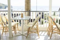 The Oyster Inn Hotels in Уаихеке