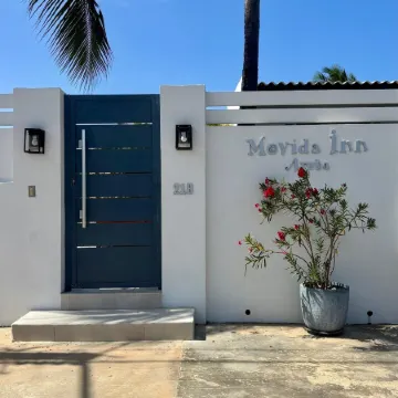Movida Inn Aruba Отели рядом с достопримечательностью «Пляж Палм-Бич»