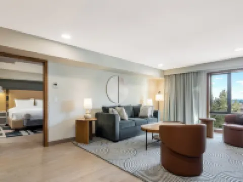 Naturally Pacific Resort Hotels in Campbell River