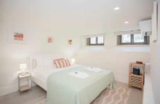 Liiiving in Porto - Haven Pool Apartment