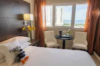 Hotel Faranda Express Soloy and Casino, a Member of Radisson Individuals - bar