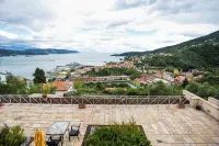 Miramare Apartments&Suites - Sea View