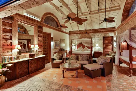 Caille Blanc Villa & Hotel - Adults Only Отели рядом с достопримечательностью «Анс Частанет Бич»