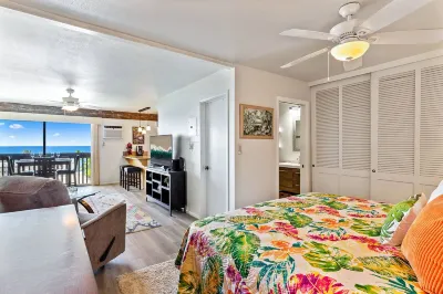 Kona Mansions 5-Minute Walk to Honls Beach