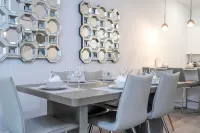 Azur Resort - Luxury 5 Bed Villa - Private Pool Hotels in Loughman