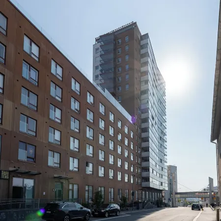 Fabulous 1BR Apt with Sauna & Views