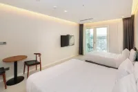 LE BLEU NAKSAN HOTEL