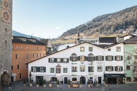 Schwarzer Adler - Concept Living