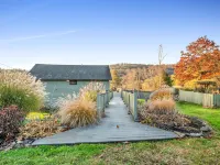 鷹巢，情侶度假屋 - 熱水浴缸和美景 曼斯費爾德酒店