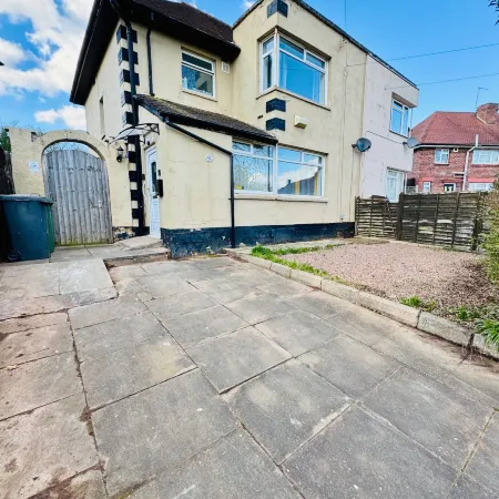 Birmingham 3 Bedrooms- Sleeps 6- Free Parking