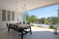 Pomba beautifully renovated with heated pool!