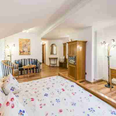 Romantik Hotel & Restaurant Stafler Rooms