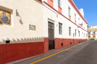 Genteel Home San Laureano Hotels in Camas