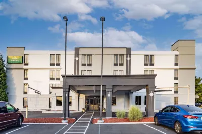 Spark by Hilton Fishkill Các khách sạn gần Northern Medical Behavioral Health Division and TMS:Varinder S. Rathore M.D.