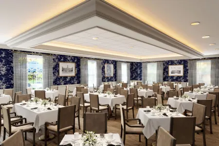 The Nittany Lion Inn Отели рядом с достопримечательностью «Penn State Cottages»