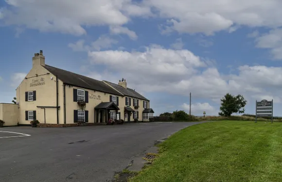 三衹馬蹄鐵酒店