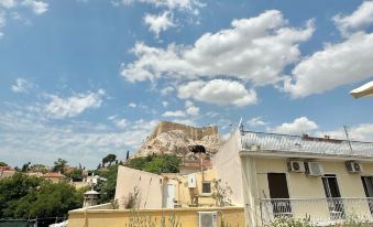Step One | Luxury Suites Right in the Heart of Acropolis Next to Metro Station