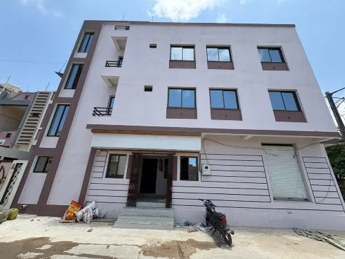 Hotel Darshan Palace - Near Dwarka Railway Station & Shree Dwarkadhish Temple