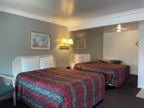 Lark Motel Willits Hotels in Mendocino County