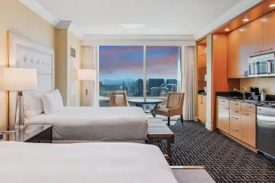 𝐓𝐑𝐔𝐌𝐏 56th Floor ⁕ Luxury Suite ⁕ Strip Views