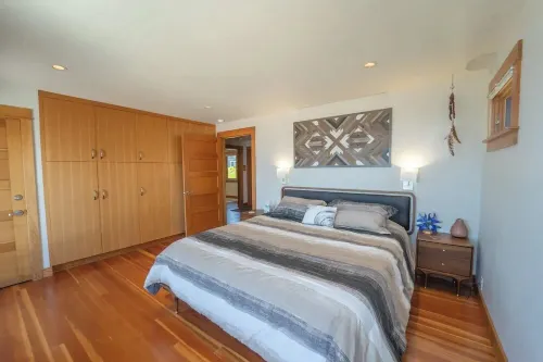 Beach, Please!Modern Oceanfront Haven