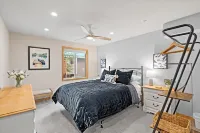 Rockford Bay Retreat: Your Private Waterfront Resort
