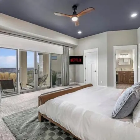 6K SQFT Lux |Heated Pool|Hot Tub |Sauna |Speakeasy