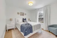 4-bedroom house with 2 King beds in enchanting Murfreesboro. Welcome home!