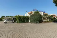 Hotel Riva Etrusca - parking