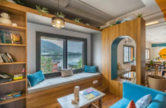 Madpackers Rishikesh Laxman Jhula