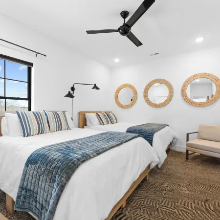 Location! Stunning 7b/8b, Sleeps 30! by Sdc w/Lake View, Hot Tub, &Theater!