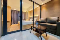 Fancy and Comfortable 1Br the Smith Alam Sutera Apartment - 3-Star