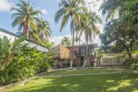 La Canasta Hotel a 