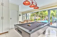 Villa Jesdene Hotels in Claremont